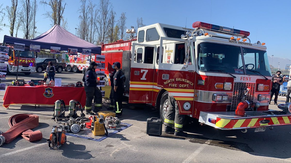 Estamos en la Expo Carros organizada por nuestra Hermana <a href="/QuintaCBSB/">Quinta Compañía de Bomberos de San Bernardo</a> en estacionamientos del Mall Plaza Sur! Los Esperamos!!