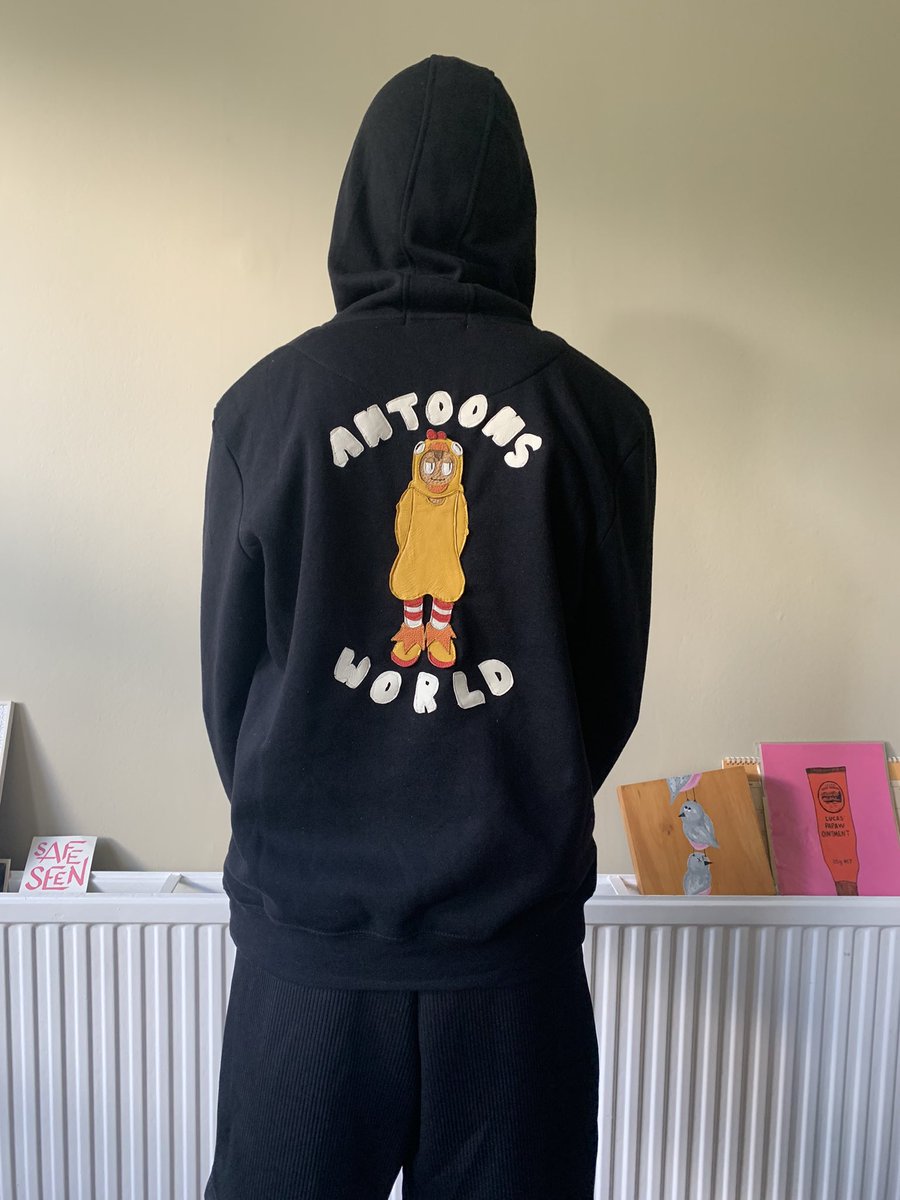 LMCrypt0's tweet photo. 1/1 @antoonsworld hoodie made with 46 hand cut and sewn pieces of recycled leather! https://t.co/3oVyxb95vz