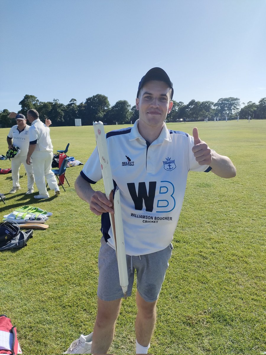 mattbob84's tweet photo. Great day in the sun, even had a broken wicket from Joe.
#expresspace https://t.co/SWYrBpELOo
