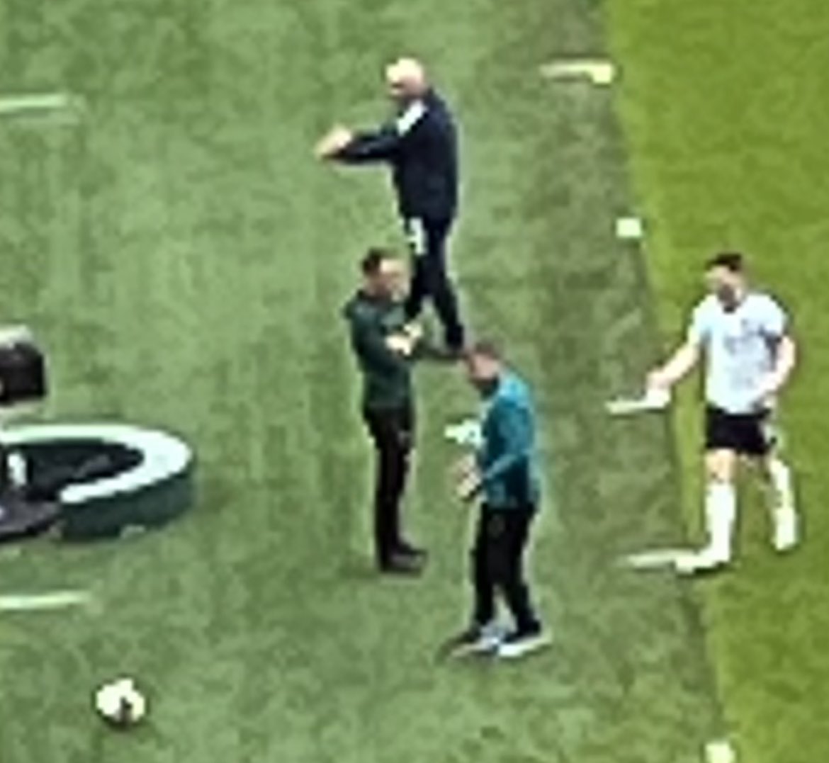 This man. Not Brian Kerr, this man. That is all