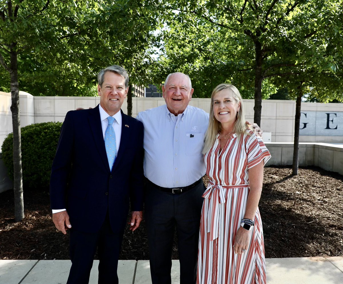 GovKemp's tweet photo. Today, Marty &amp; I joined the family &amp; friends of this year's Georgia valedictorians, along with state education leaders, to celebrate these bright young men &amp; women from around the state.

We look forward to their continued success &amp; impact on the Peach State! https://t.co/PjZbdskY5W