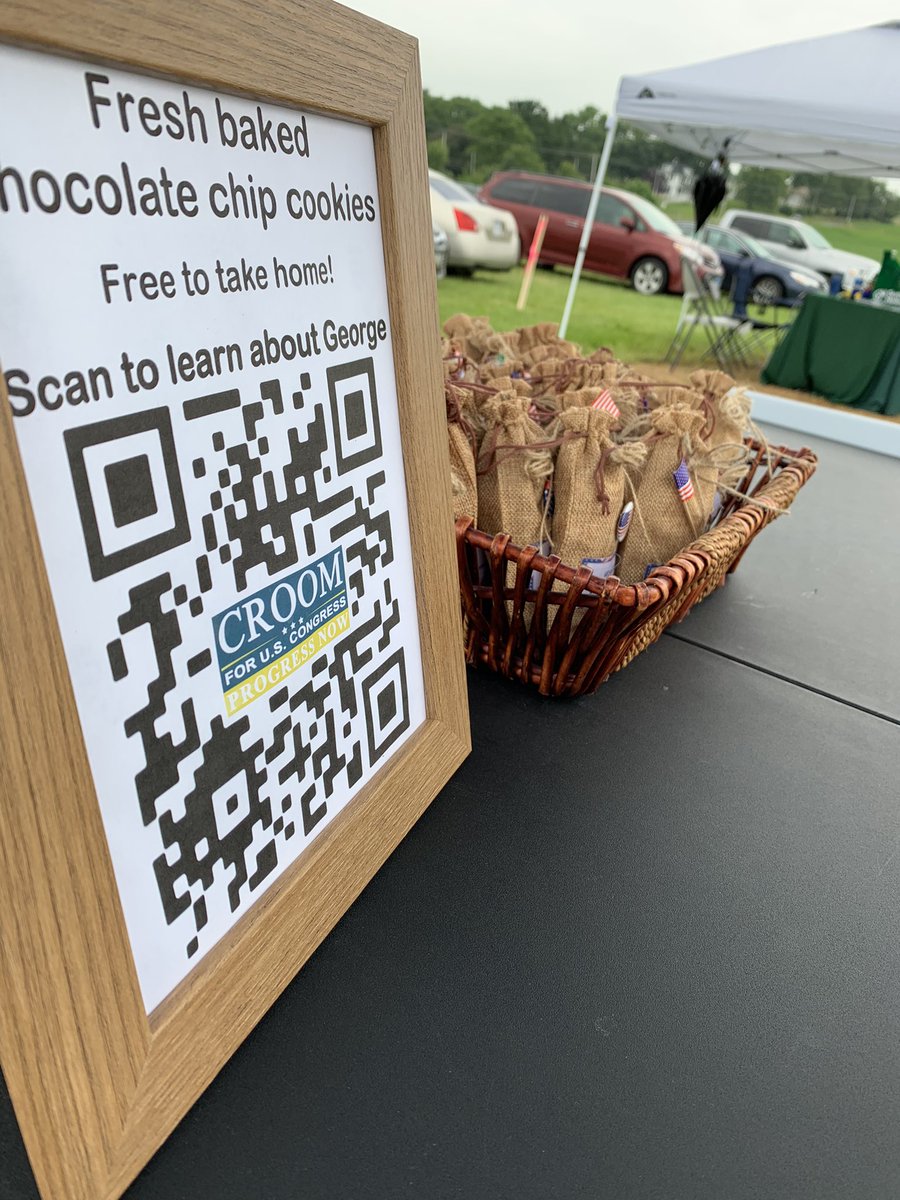 GeorgeCroom's tweet image. 30th Annual Finksburg Strawberry Festival, engaging Carroll County residents. I’ve heard numerous times today that I’m a brave person for campaigning in such a heavily Republican area. I’m a Democrat, but believe leaders don’t choose sides they choose lives! #progressnow