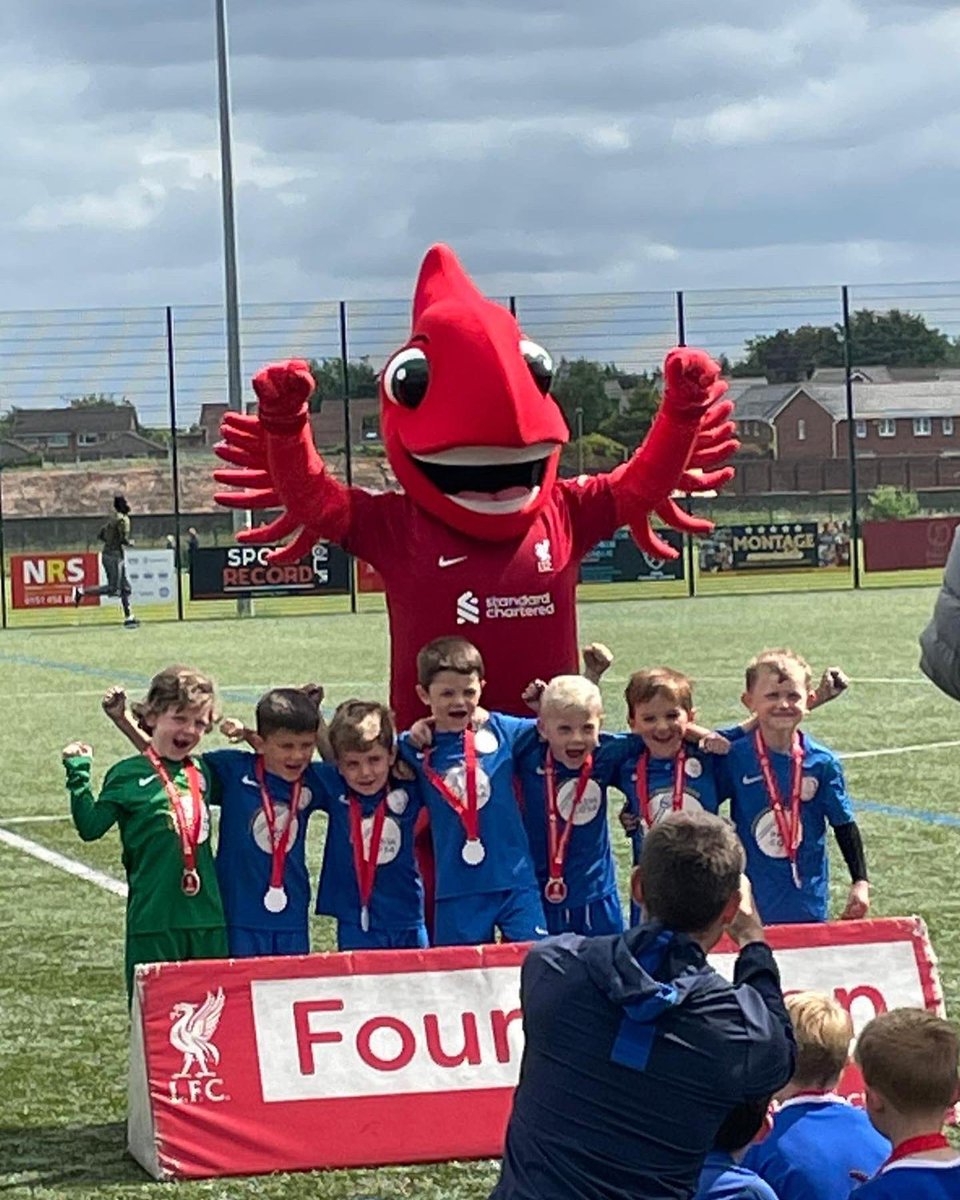 FGS PSG U7 tweet media