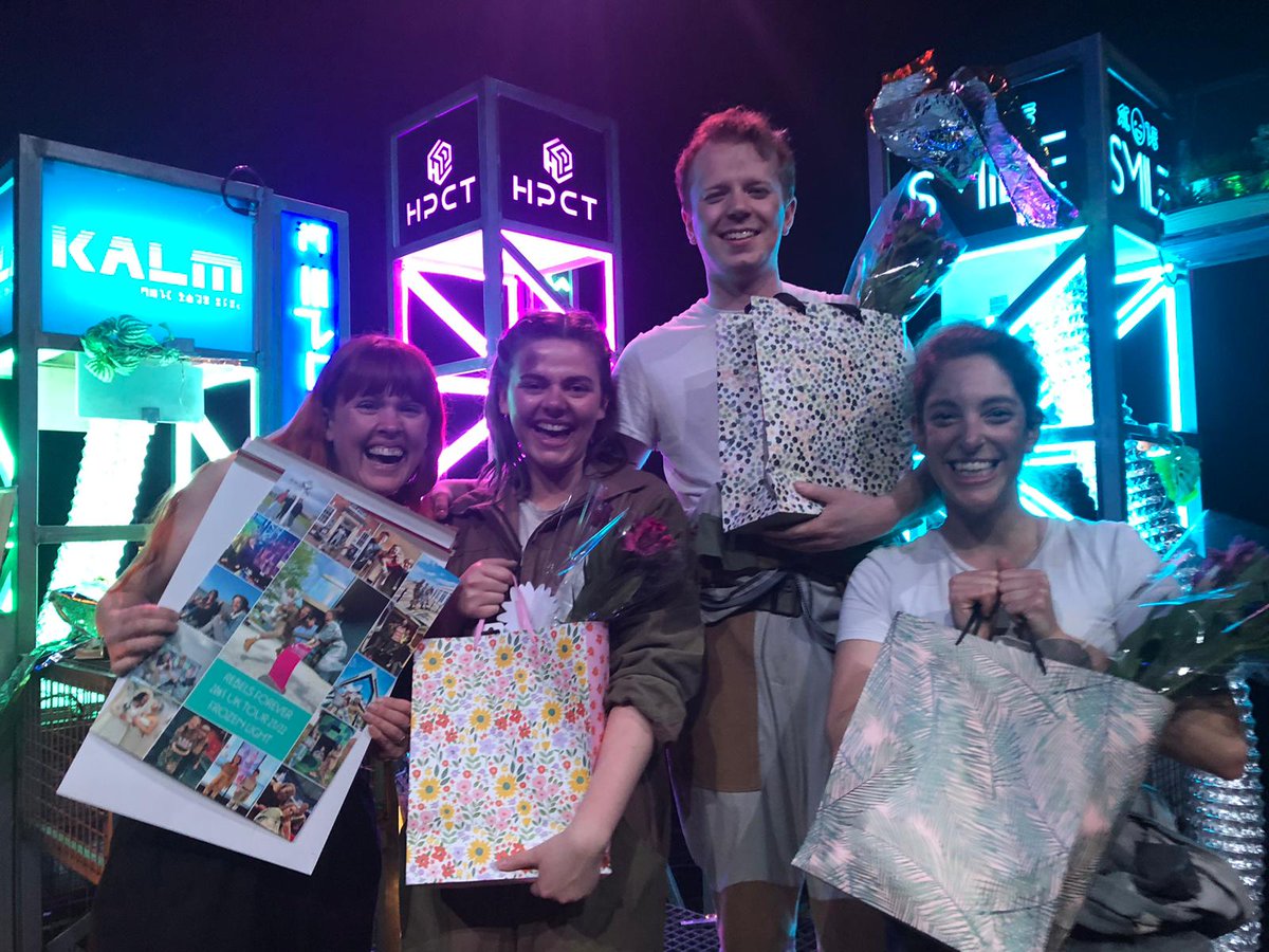 It's a wrap 🥹😭🥰😵😿 Had an amazing last show of our 2065 spring tour at <a href="/salisburyplay/">Salisbury Playhouse part of Wiltshire Creative</a> today, saying a very tearful goodbye to my children @Iona_Johnson and <a href="/matthewdheslop/">Matt Heslop</a>.
Can't wait to see you in the autumn <a href="/frozentheatre/">Frozen Light</a> 💕