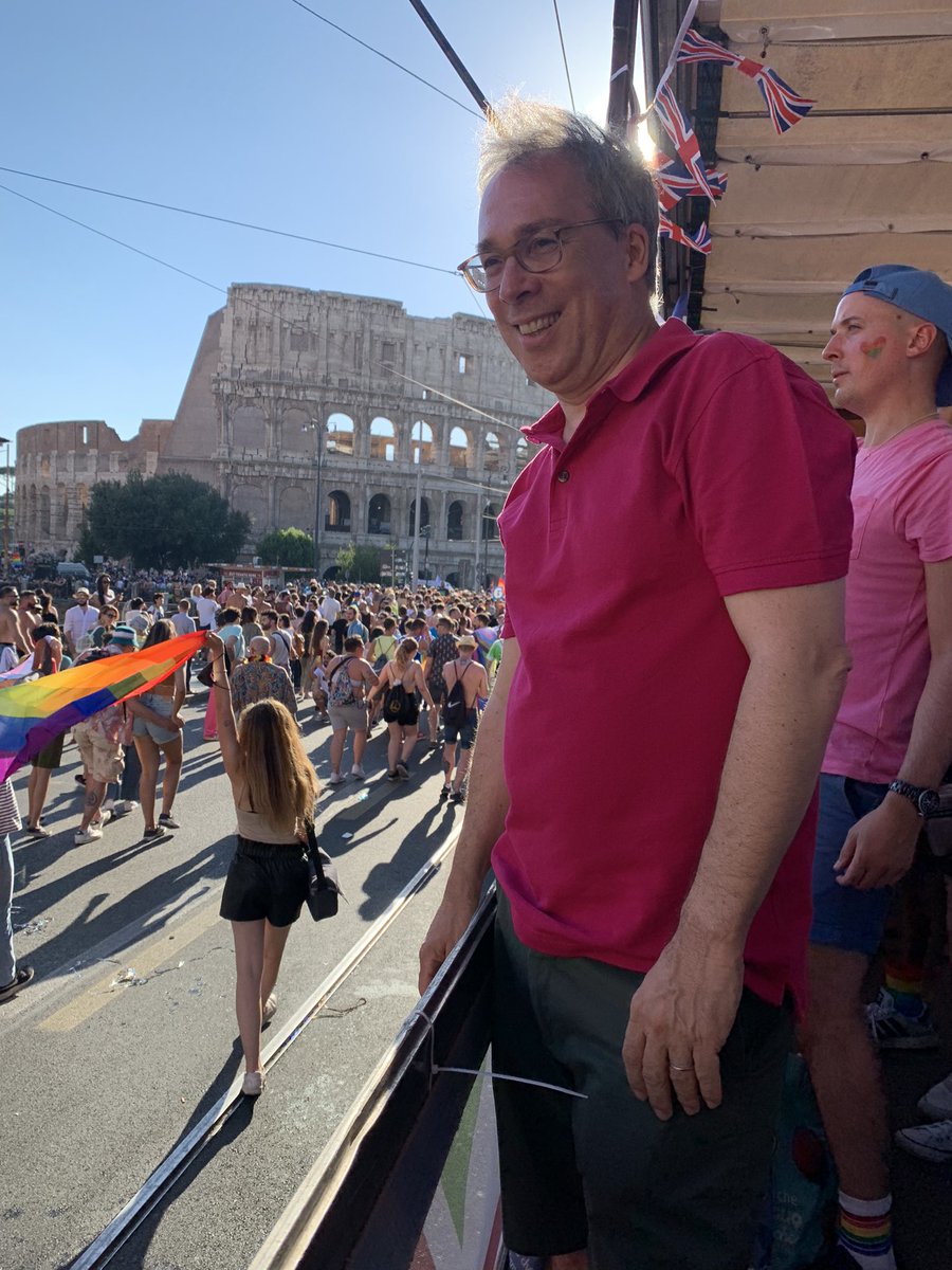#RomaPride2022 Team <a href="/UKinItalia/">UKinItalia 🇬🇧🇮🇹</a> 👏 👏👏🇬🇧🇮🇹🇬🇧🇮🇹