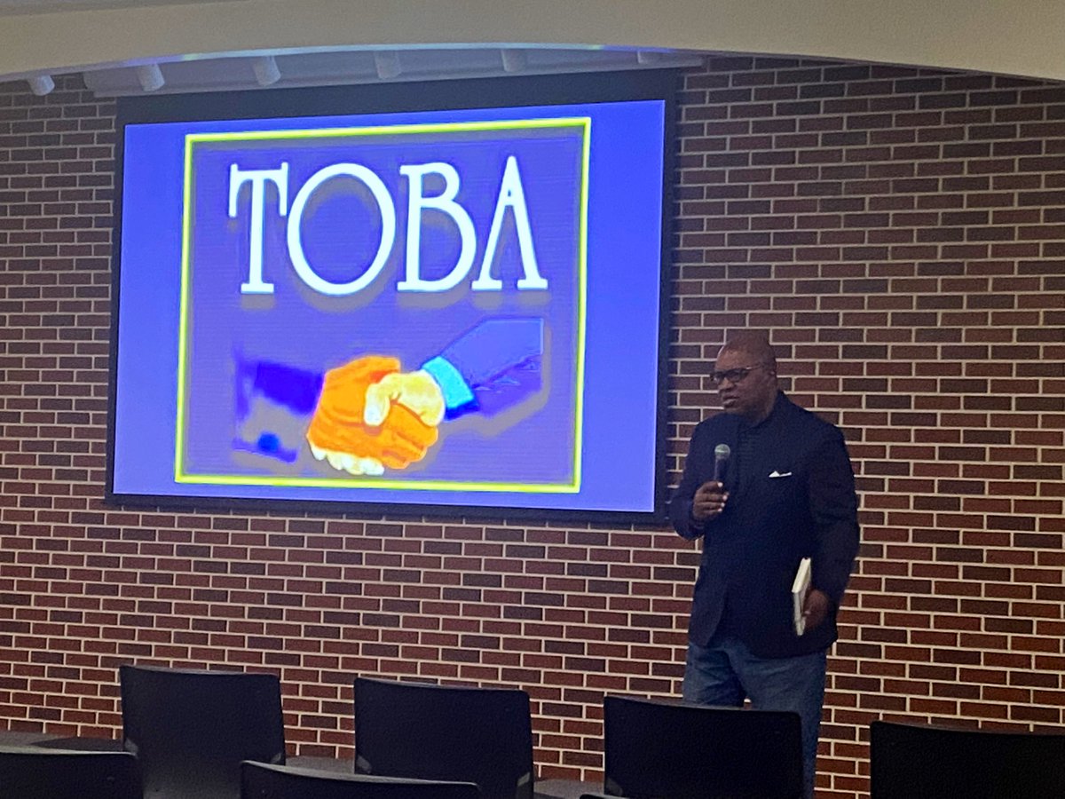FrankJCrum's tweet photo. I attended the Tampa Organization of Black Affairs #TOBA - Leadership Institute project presentations at @HCCFL. It was definitely worth my time! TOBA’s TLI members have innovative ideas to enhance our communities and improve lives. https://t.co/sykhzhbxgK