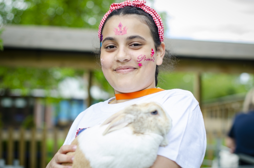Childrens_Trust's tweet photo. We had so much fun celebrating HRH Queen Elizabeth II's jubilee last week👑

The young people onsite were set the challenge of planning and preparing the party. They did all the research for recipes, went shopping, baked the recipes, decorated jars and produced flower displays💐 https://t.co/YiX0dBcFAI