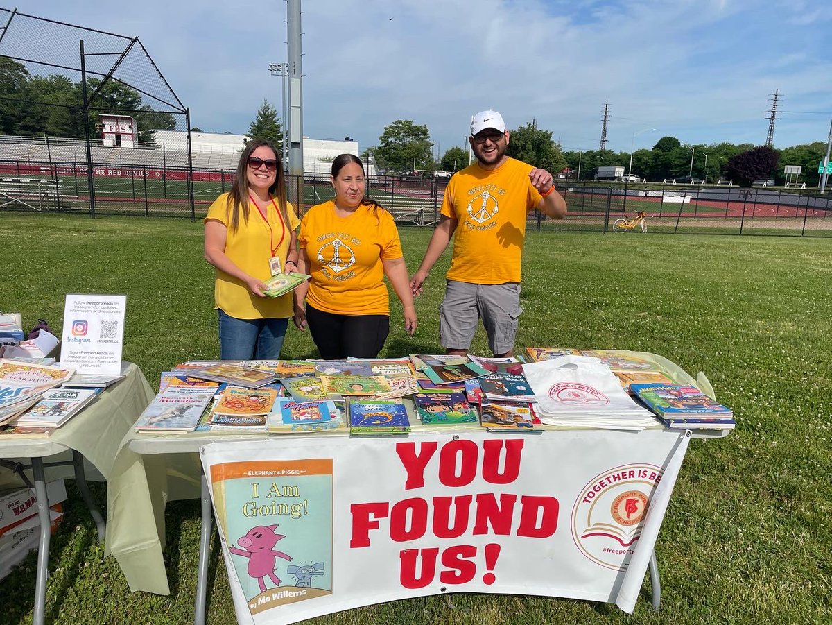 LaurenMQuezada's tweet photo. Beautiful day for the Peace March! #freeportreads #peace https://t.co/5jpIcw7Dw5