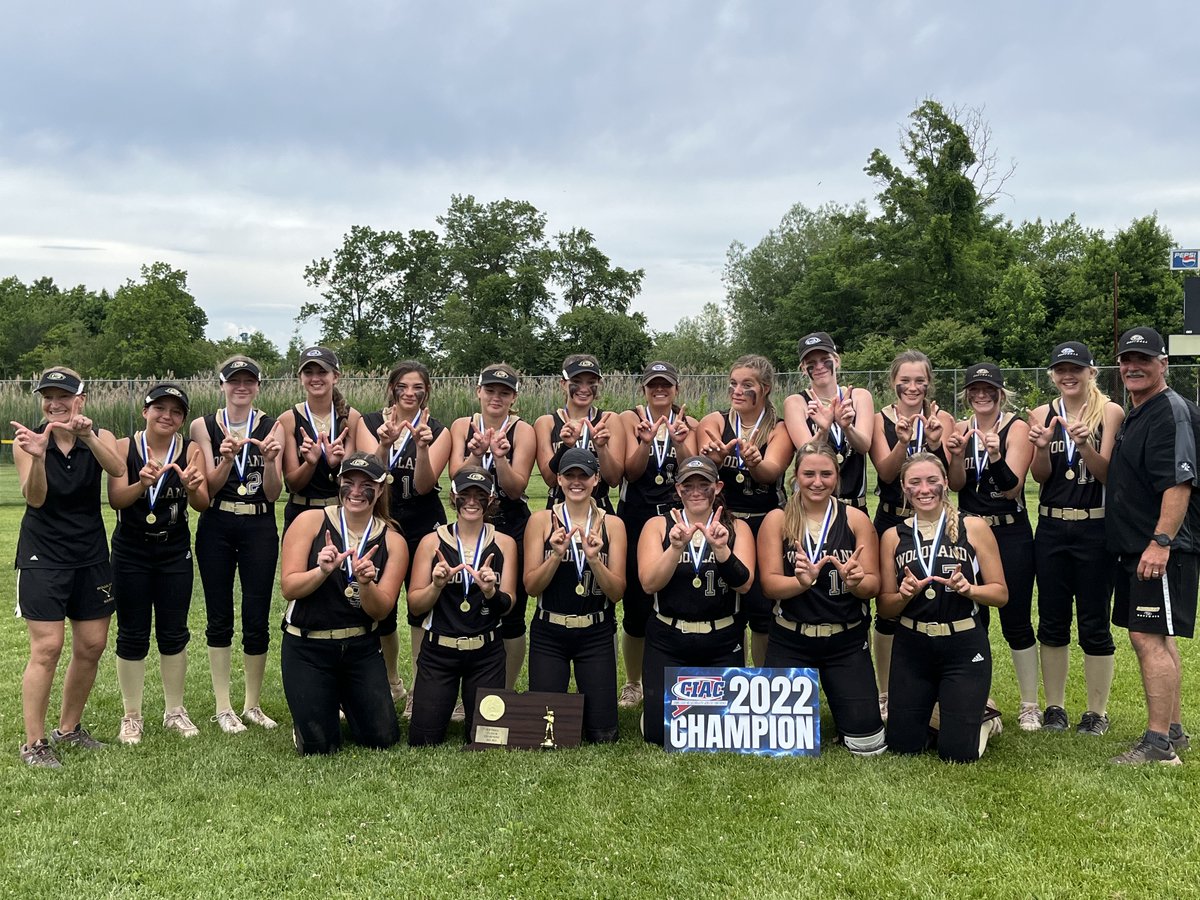 ciacsports's tweet photo. Congratulations to the Woodland Hawks @WRHShawks on winning their first CIAC Class M State Championship!

Woodland - 4
Oxford - 0 https://t.co/ZtoW6Ttxse