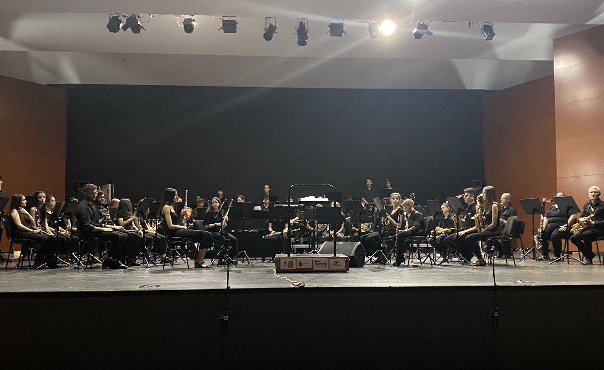 Segundo fin de semana del Festival de Bandes Juvenils de La Llosa de Ranes🎶 En el escenario la Banda Juvenil de La Primitiva Setabense de Xàtiva👏 <a href="/AjuntamentLlosa/">La Llosa de Ranes</a>  <a href="/FundSanganxa/">Fundación Sanganxa</a> <a href="/smlallosaranes/">smlallosaderanes1921</a> <a href="/Musica_Vella/">Música Vella Xàtiva</a> #femcantera #juntosporlamusica #enganxatealamusica