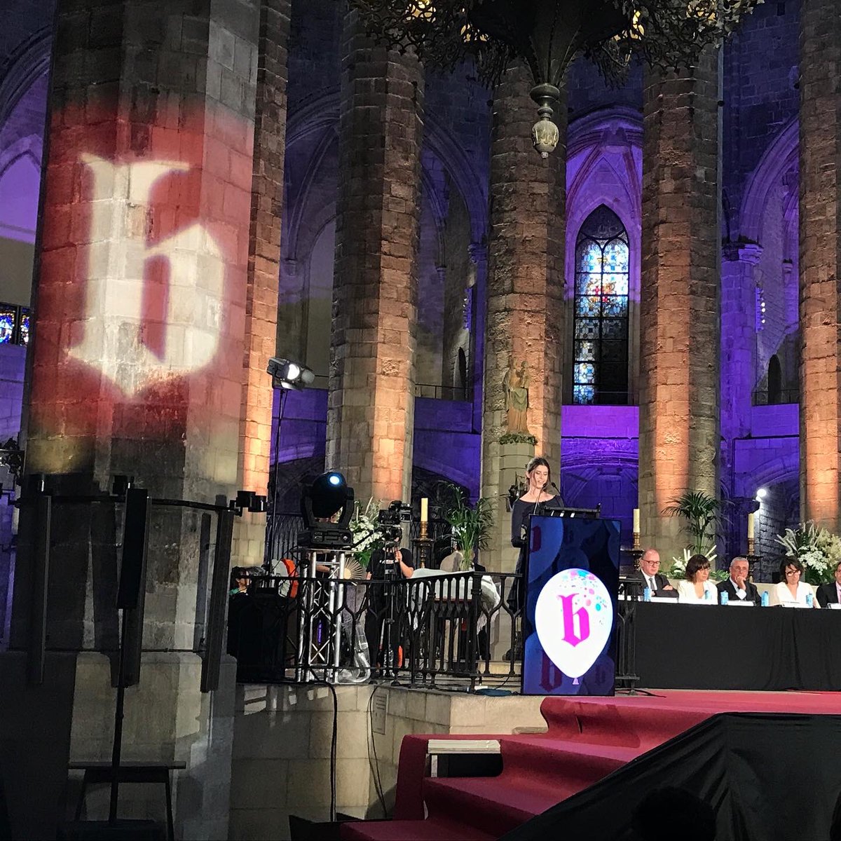 JosepM_Picola's tweet image. Avui se’ns ha graduat la 25a promoció de comunicadores i comunicadors @BlanquernaFCRI, una collita extraordinària… moltíssima sort i moltíssimes alegries a totes i tots!!! Ja sabeu que Blanquerna és casa vostra!!! #TalentBlanquerna #OrgullBlanquerna