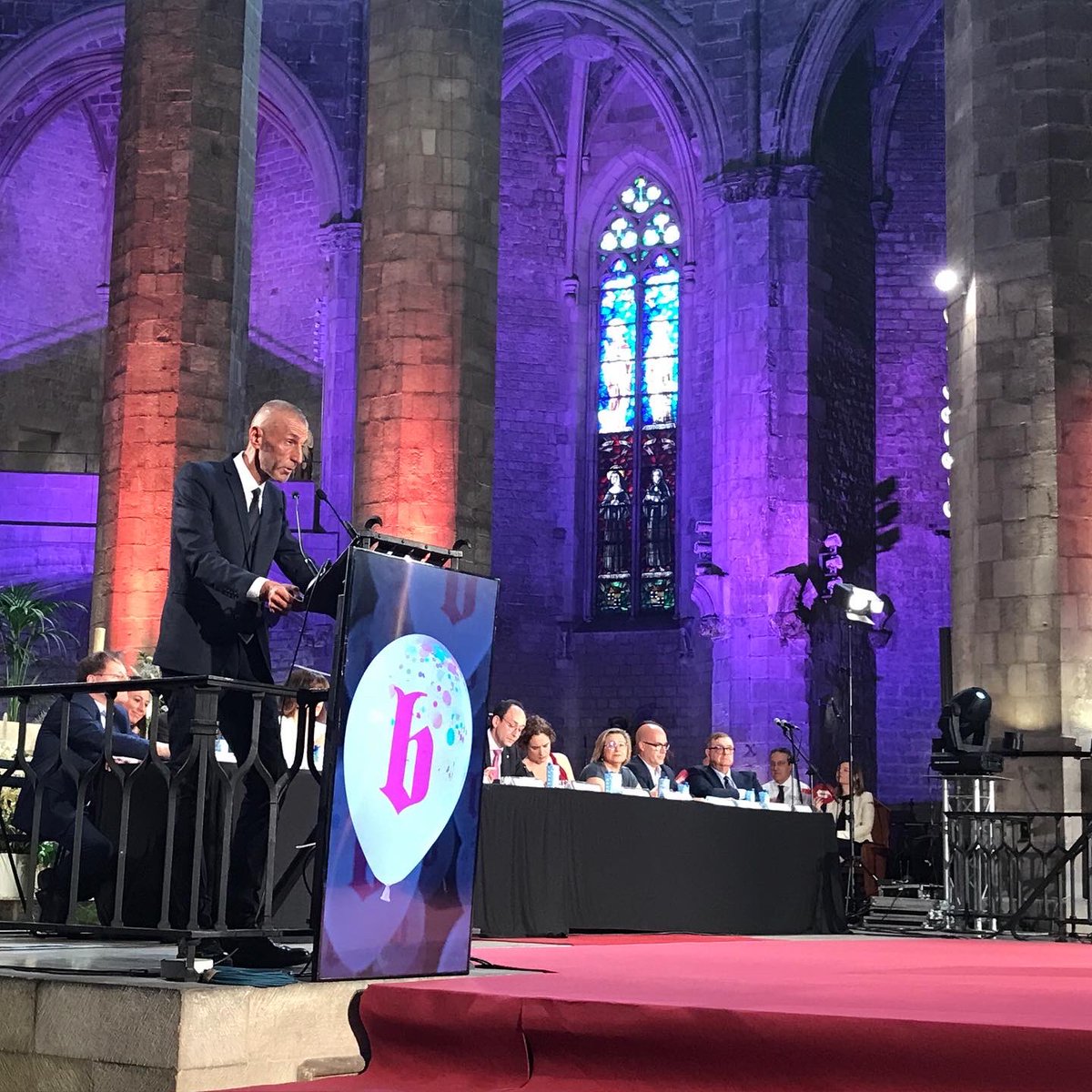 JosepM_Picola's tweet image. Avui se’ns ha graduat la 25a promoció de comunicadores i comunicadors @BlanquernaFCRI, una collita extraordinària… moltíssima sort i moltíssimes alegries a totes i tots!!! Ja sabeu que Blanquerna és casa vostra!!! #TalentBlanquerna #OrgullBlanquerna