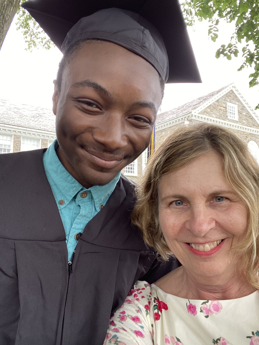 PennCharterLibs's tweet photo. Congratulations Jordan! Job well done. Keep reading and creating! https://t.co/RbrwKYtpkL
