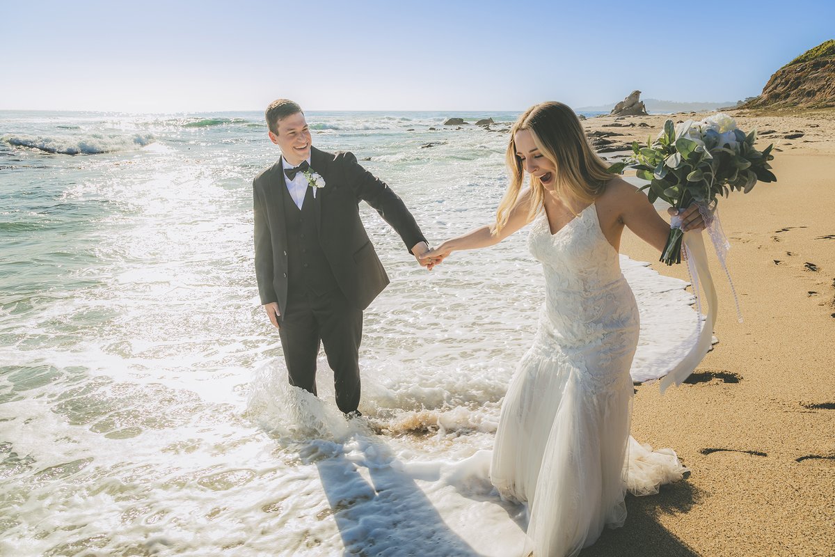 😍This is what adventure elopement photography is all about, and we are so honored we get to do this!!!

#adventurewedding #elopement #beachelopement #elope #californiabride #weddingplanning #elopementplanning #carmelbythesea #carmelwedding #bigsurwedding #bigsur #bigsurelopement