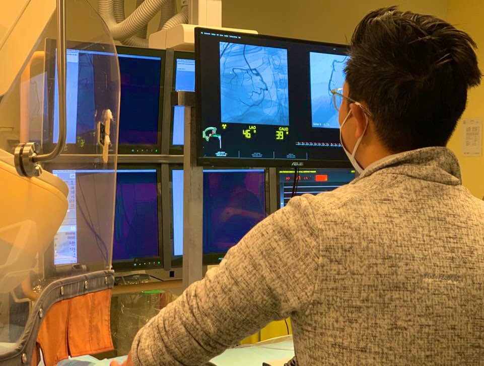 DaUnChung_MD's tweet photo. Compact and hands-on! #Cathlab Tutorial with #Cathi simulator at #StGeorgHeart for young cardiologists 🫀 Thank u @Ans_dre & Sebastian Bohnen for the great lectures! Thank u @AstraZeneca! @YoungDgk @AGIKinterv #CardioTwitter #radialfirst https://t.co/Bi6BMZK0Dj