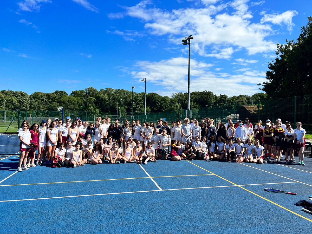 Thanks <a href="/ccolsport/">CliftonCollege Sport</a> for such an enjoyable afternoon of tennis. 
120 players together in the June sunshine. 👏😀☀️🎾
#tennis #community #participation #teamdownside <a href="/downsideschool/">Downside School</a>