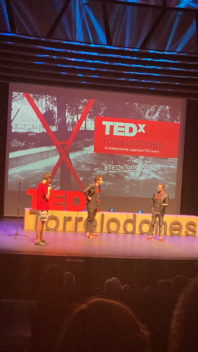Jamming Show, desternillante intermedio!!!
#TedxTorrelodones <a href="/AlfredoGPlata/">Alfredo García-Plata</a> <a href="/luzmavicen/">Marina Vicén</a> <a href="/Tmoralujan/">Toñy Mora</a>