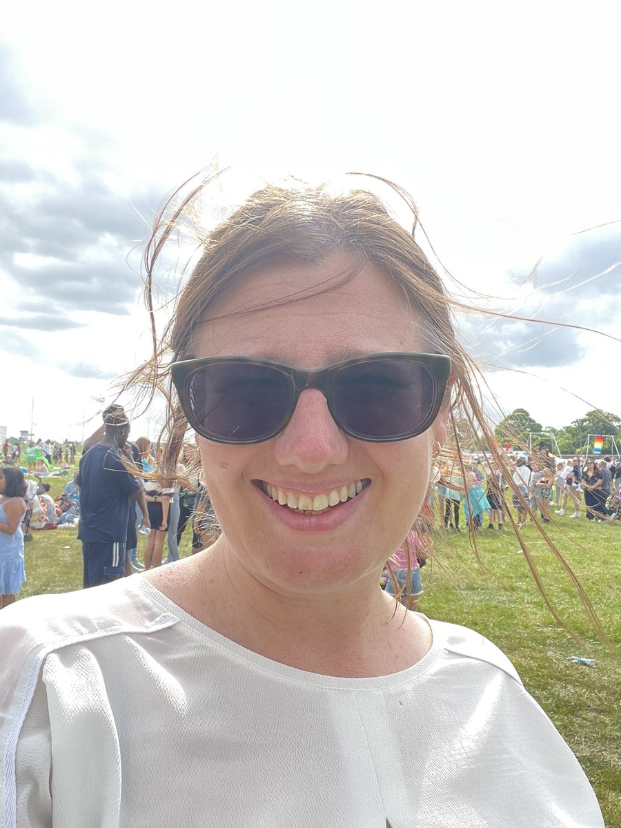 Kate Anderson tweet media