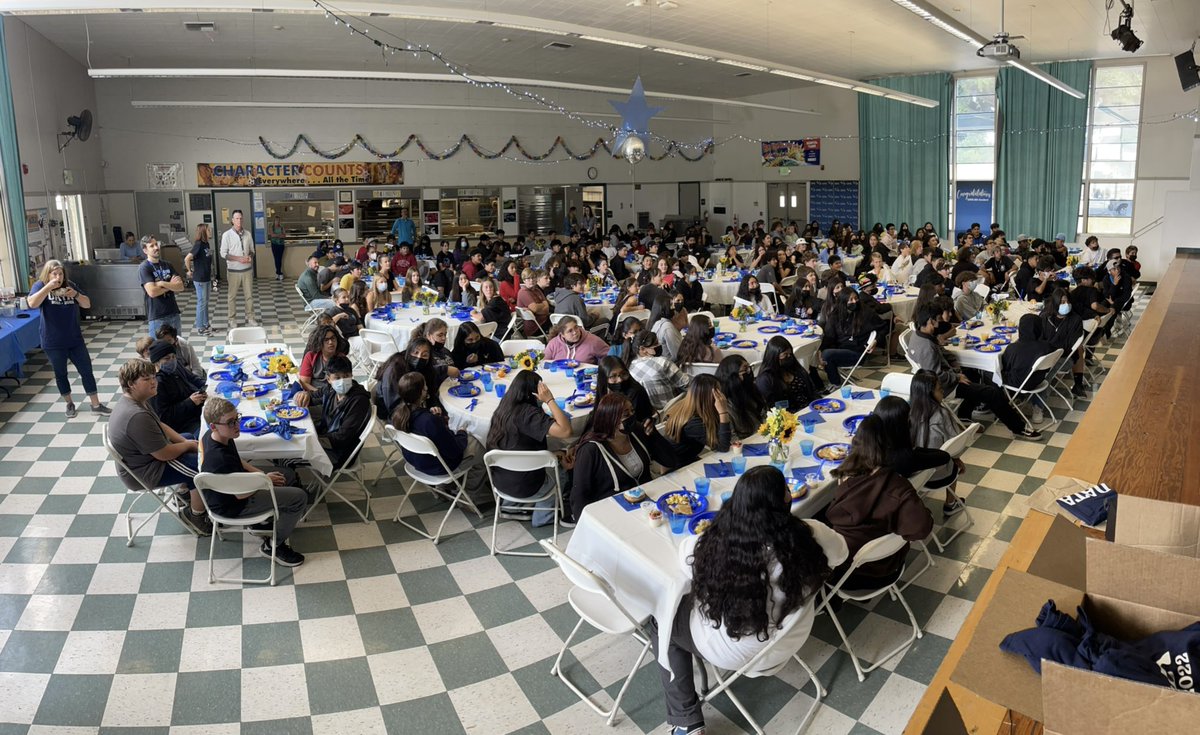 CoronaMrs's tweet photo. FIRST EVER: All 8th Grade Breakfast!Wow! Loved seeing them gather as a class to enjoy this time with their friends, teachers, &amp; staff. Many thanks to everyone for making this event be successful for our NAVIGATORS! This will definitely be an annual event… NAVIGATORS PRIDE! 🌎💙 https://t.co/BCIT6Tjf4X