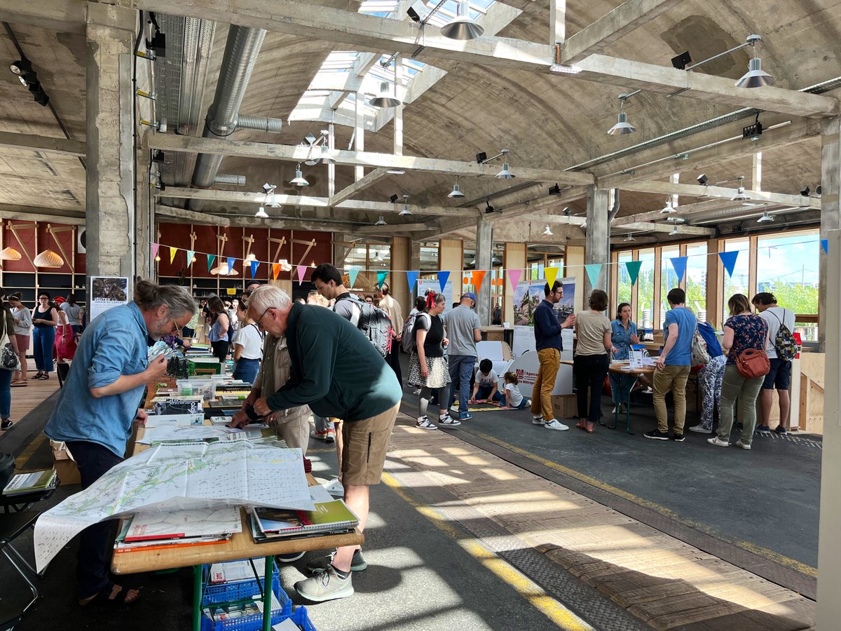 DelemerLouis's tweet photo. Après-midi ensoleillée à la 10ème édition de la Braderie de l’Architecture au #BazaarStSo ! ☀️🏗 #Lille https://t.co/rfVKvRxm0K