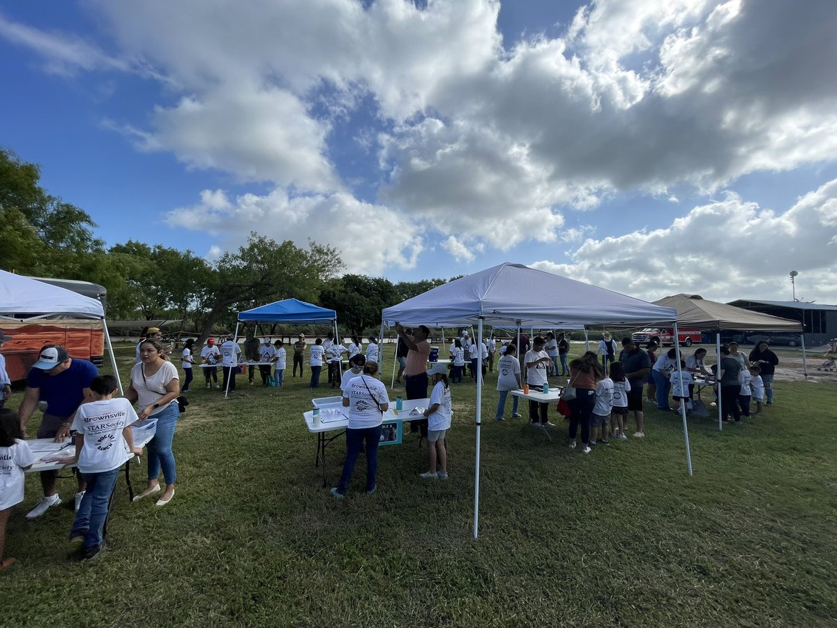 victor_dls's tweet photo. First @NASAArtemis camp event hosted by @STARSocietyRGV at @RocketRanchTX went great π #GenerationArtemis #WeAreGoing https://t.co/KTNEZfoWU6