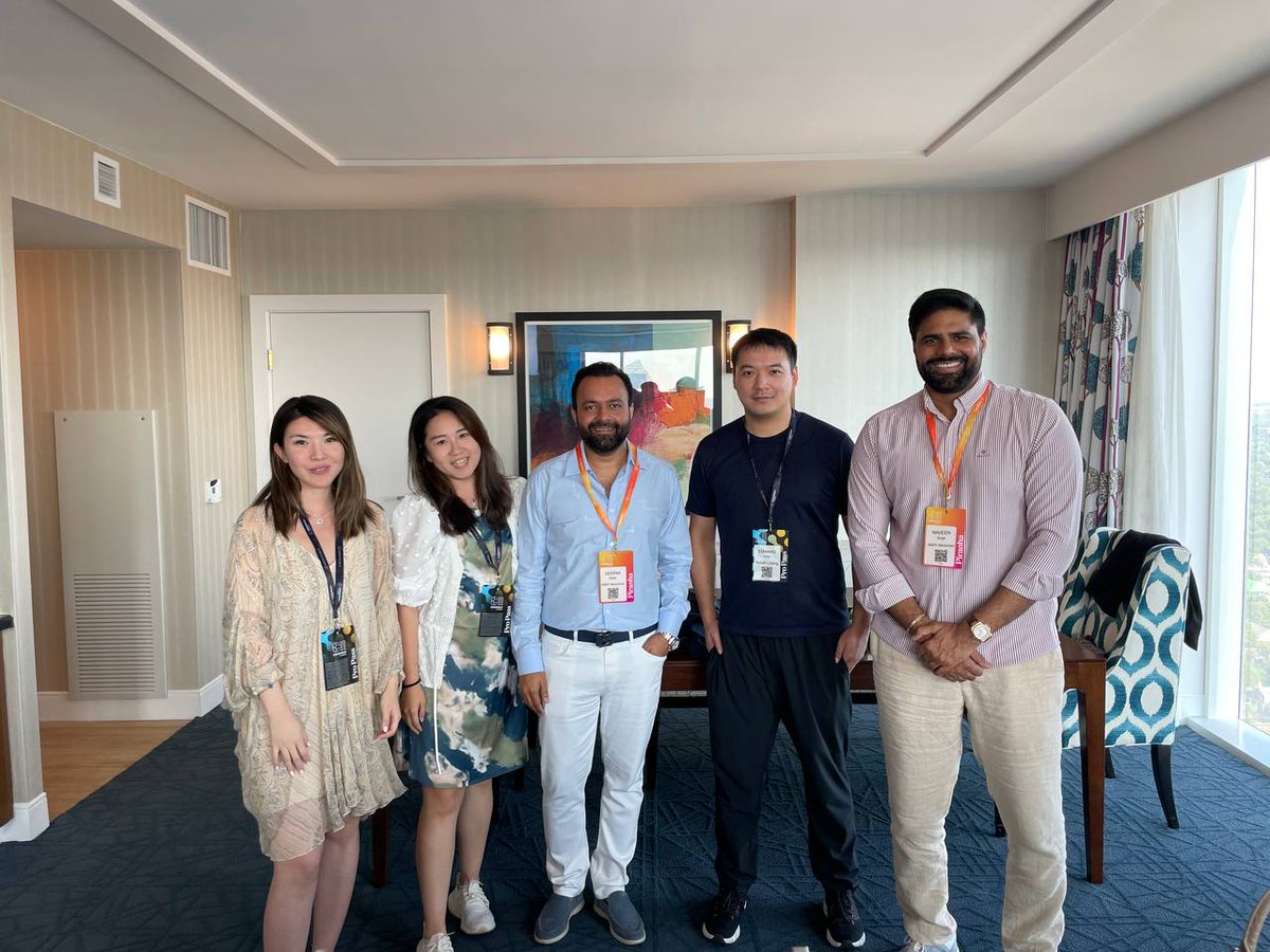 inery_naveen's tweet photo. Enjoyed speaking with #EdwardChen, the Executive director of @HuobiGlobal  listing right here at the biggest blockchain event of the year!

Truly phenomenal @consensus2022 https://t.co/xmzistHRPu