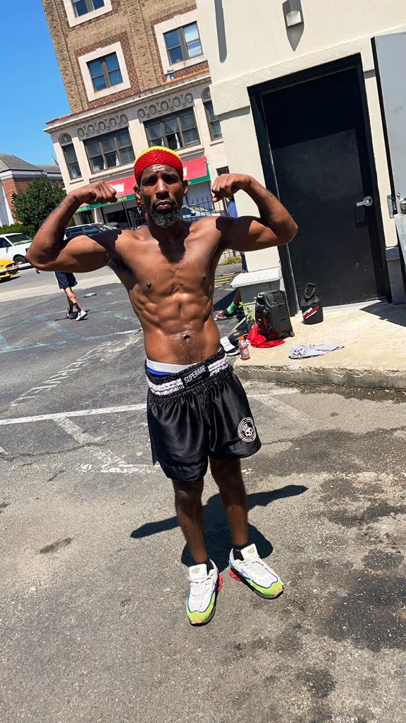 BIGGangladesh's tweet image. #LeanMachine let’s WorkOut/Box this week , I still Got slots this Week, We just getting started , Group initiatives coming for ya Saturday Mornings, It DONT stop and neither do I!!! #BodysByGod #Boxing #Sessions #Cardio #Calisthenics #TrenchDogFitness Loading