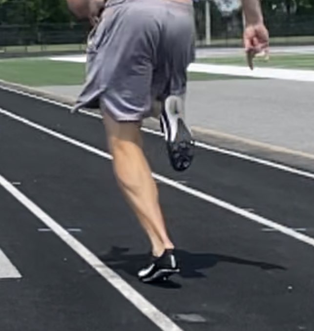 Dboyer16's tweet photo. Told my wife this past week I need to start working out moreโฆshe simply said โyou shouldโ
Trainers, S&C, PTโsโฆdonโt forget about taking care of yourself.
3x50yd Flys + 30 yard run in
5.05
5.02
โก๏ธ5.01 โก๏ธ
I feel so much better now
#coachSPEED https://t.co/8XzX2fN0m2