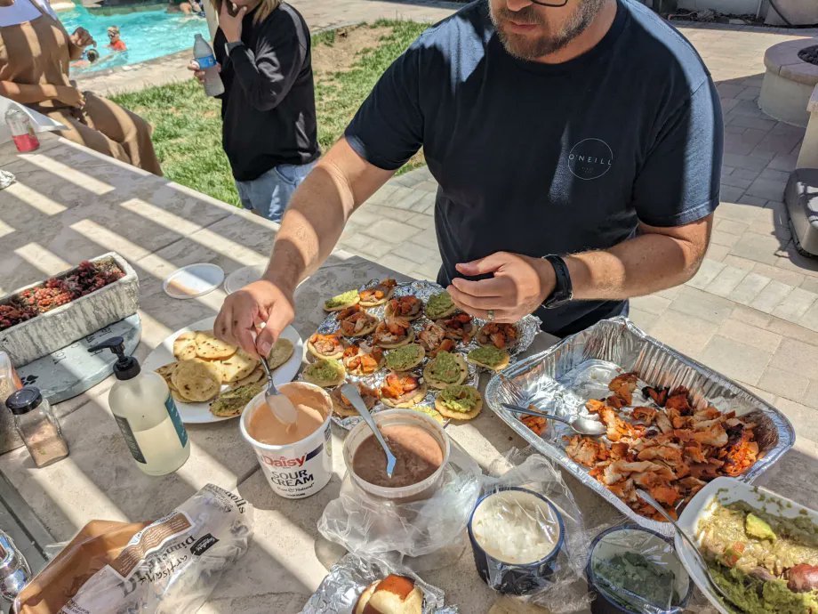 Smoking_Hot_Dad's tweet photo. For Memorial Weekend we had a Smoking Hot Dads get together and our cooking theme was sliders!
Check out photos and more on our new website - link in Bio
#sliders #memorialday #turkey #mexican #chicken #adobo #thanksgiving #beefsliders #beef #smokinghotdad #wearefamily #bacon https://t.co/o2BIIsvqye