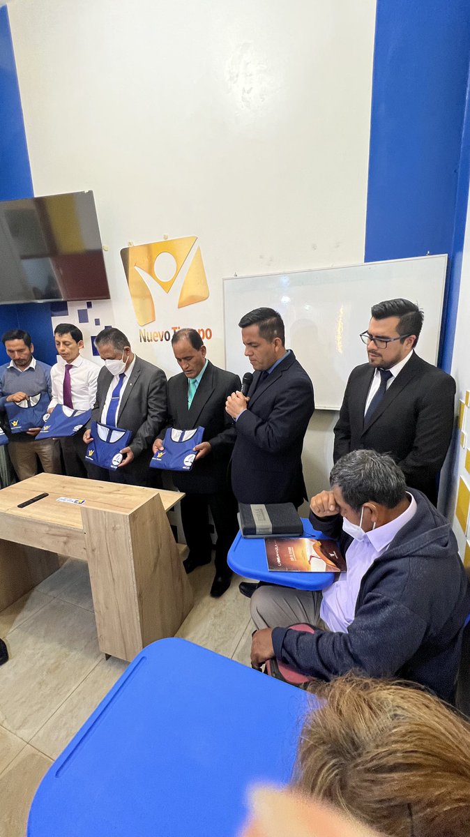 DanielGuimac's tweet photo. Hoy Inauguramos un nuevo “Espacio NT” en la iglesia “Los Ángeles” -DM Santa Luzmila de @AdventistaMiCOP 
A fin de preparar a más estudiantes de la Biblia para el encuentro con Jesús @presidenciadsa @BogerJr 
@NuevoTiempoPeru 
@jaredbarenechea @rembertosarzuri @EscBiblicaNT https://t.co/e1Y4iLXA0Y