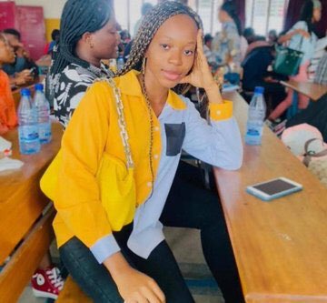 IAyyuba's tweet photo. hii connection.... Inatolewa kiuchoyo au ni parody la mtu humu neneeeee 😂😂😂 https://t.co/fT69ttgTfF