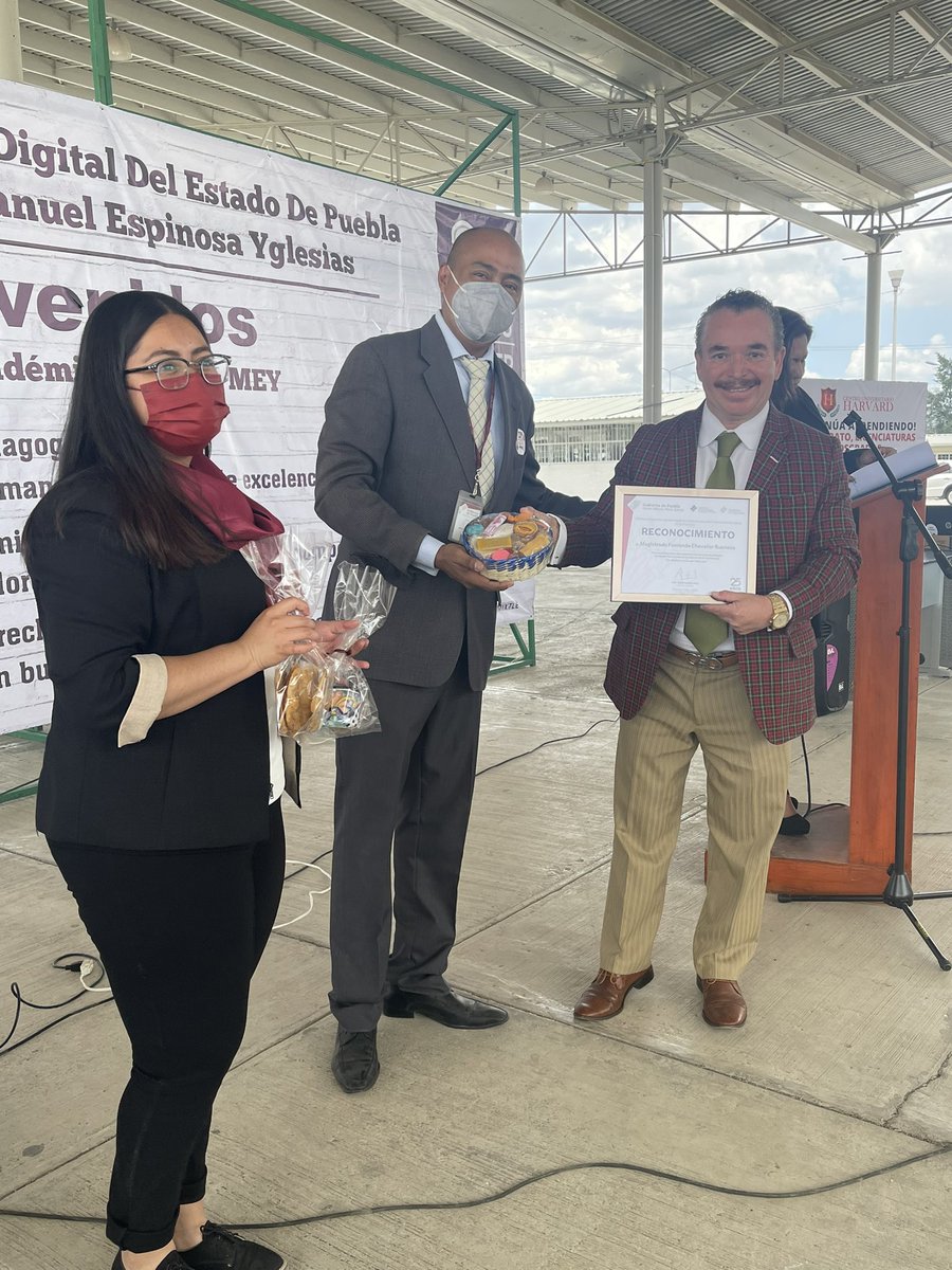 Agradezco al Instituto de Educación Digital del Estado de Puebla la invitación a participar en el foro de Derecho Electoral del 25 Aniversario de la Institución.