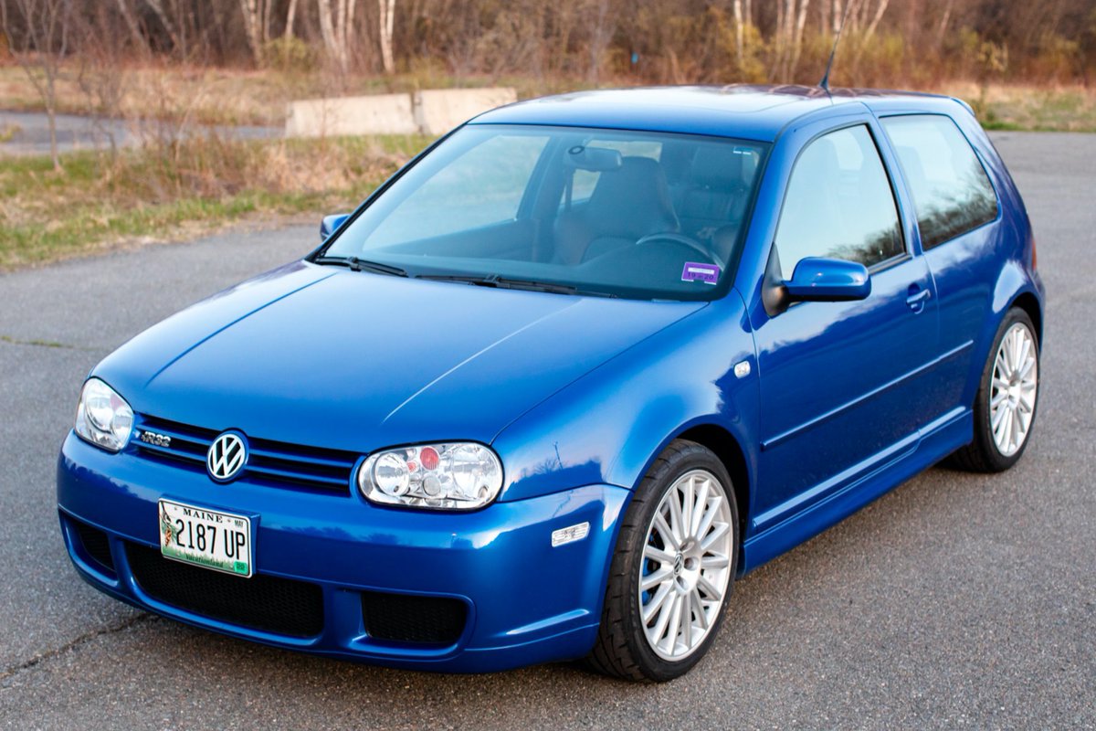 Bringatrailer's tweet photo. Sold: 2004 Volkswagen R32 for $36,632. https://t.co/j9sYKmFJMH https://t.co/8PBQxXdh69