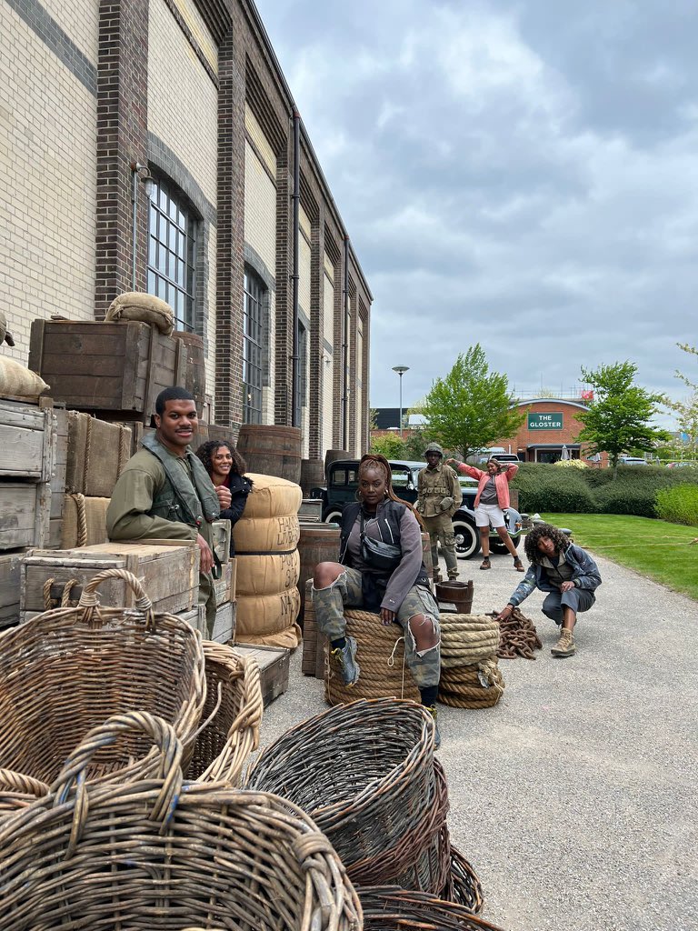 Danm4lcom's tweet photo. Easy company
@rain_goblin @Cudlitz
@101stAASLTDIV @WWIIpix  @Dexfletch @WW2Talk 

#bandofbrothers #ww2 #militar
#behindthescenes #애니메이션 #tvc #旅行 #zim #BLM #ฟิล์ม #art #uk
#filmmaking #FilmTwitter #filmに恋 #lifeonlocation #ดู #easycompany #AirborneDivision #101st #history https://t.co/CGd0ZWFXV8