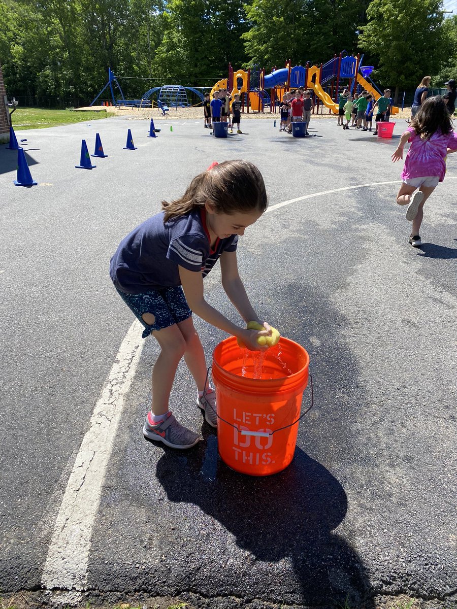NSCarignan's tweet photo. Sponge race https://t.co/83jHSJicoR
