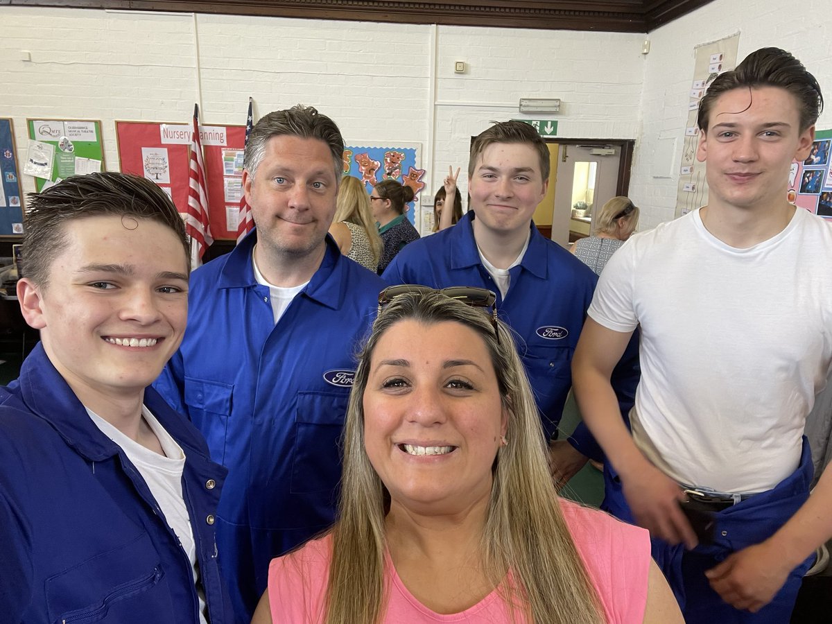 Alumni students Dan, Tom and John with <a href="/MrHMusicEd/">Liam Hall</a>  and <a href="/SabrinaSacco9/">Sabrina Sacco</a> in their final dress run before #madeindagenham <a href="/coretheatresol/">The Core Theatre</a>  next week for <a href="/QMTS/">QMTS</a>
