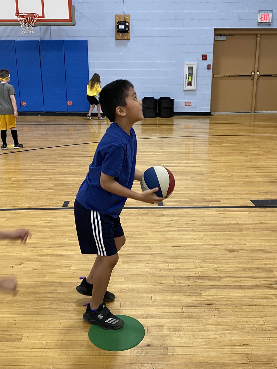 NSCarignan's tweet photo. Basketball shoot out https://t.co/AtHidiOaHB