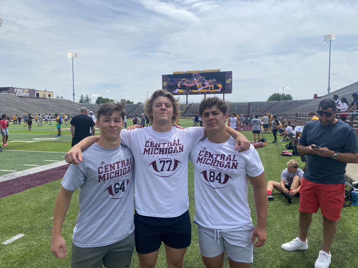 Had a great day at <a href="/CMU_Football/">Central Michigan Football</a>  camp today. Thank you to all the coaches for their time. #FireUp <a href="/CadenMc23/">Caden McPhillips</a> <a href="/ColinCoffey2/">Colin Coffey</a>