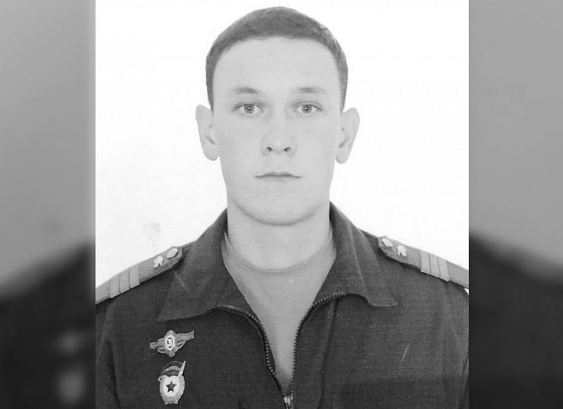tKOW7II1KjT1w4m's tweet photo. На Украине погиб 25-летний чемпион по танковому биатлону из Бурятии Максим Жаркой. При жизни Максима наградили медалями «За боевое содружество» и «За воинскую доблесть II степени», а уже посмертно – Орденом Мужества. 🙏 https://t.co/h0oy3EciO5