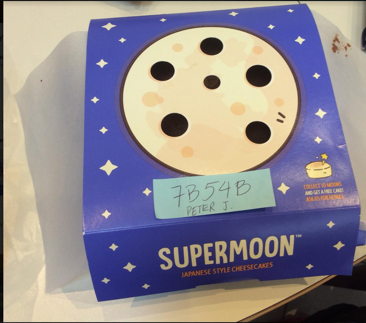 Darrell_Samuels's tweet photo. Thankful to work with a terrific UK company, remotely from Canada who sends cheesecake to make Monday a little extra special #Happybirthdaytome #Mondayistheday #supermoon #UK #MMRG https://t.co/UDr0B8GueZ