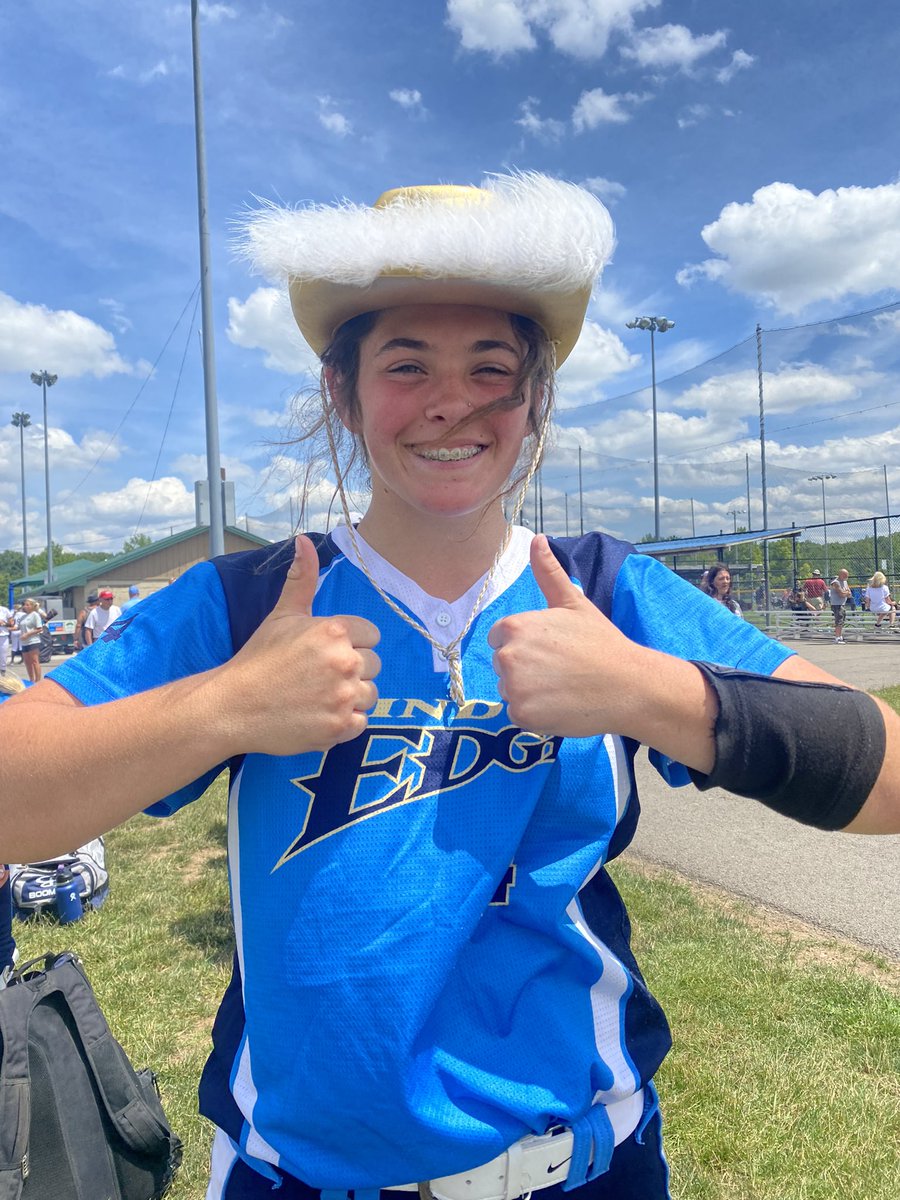 RHP pitcher  <a href="/jslonesoftball/">jade slone 2024</a> with the MVP award of the game! Jade allowed only 2 hits ending the game 4-0. Great work Jade! 

<a href="/NKUNorseSB/">NKU Softball 🥎</a> @NKUSBCoachG