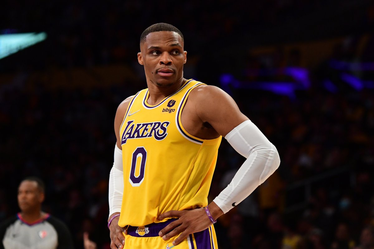 BleacherReport's tweet photo. B/R's Top 10 NBA Stars to never win a ring💍 

1. Charles Barkley
2. Karl Malone
3. Elgin Baylor
4. Chris Paul
5. John Stockton
6. Allen Iverson
7. Patrick Ewing
8. Steve Nash
9. James Harden
10. Russell Westbrook

Who do you want to see with a ring? 👀 https://t.co/iHGGnGLXov https://t.co/ASsHYlyl2v
