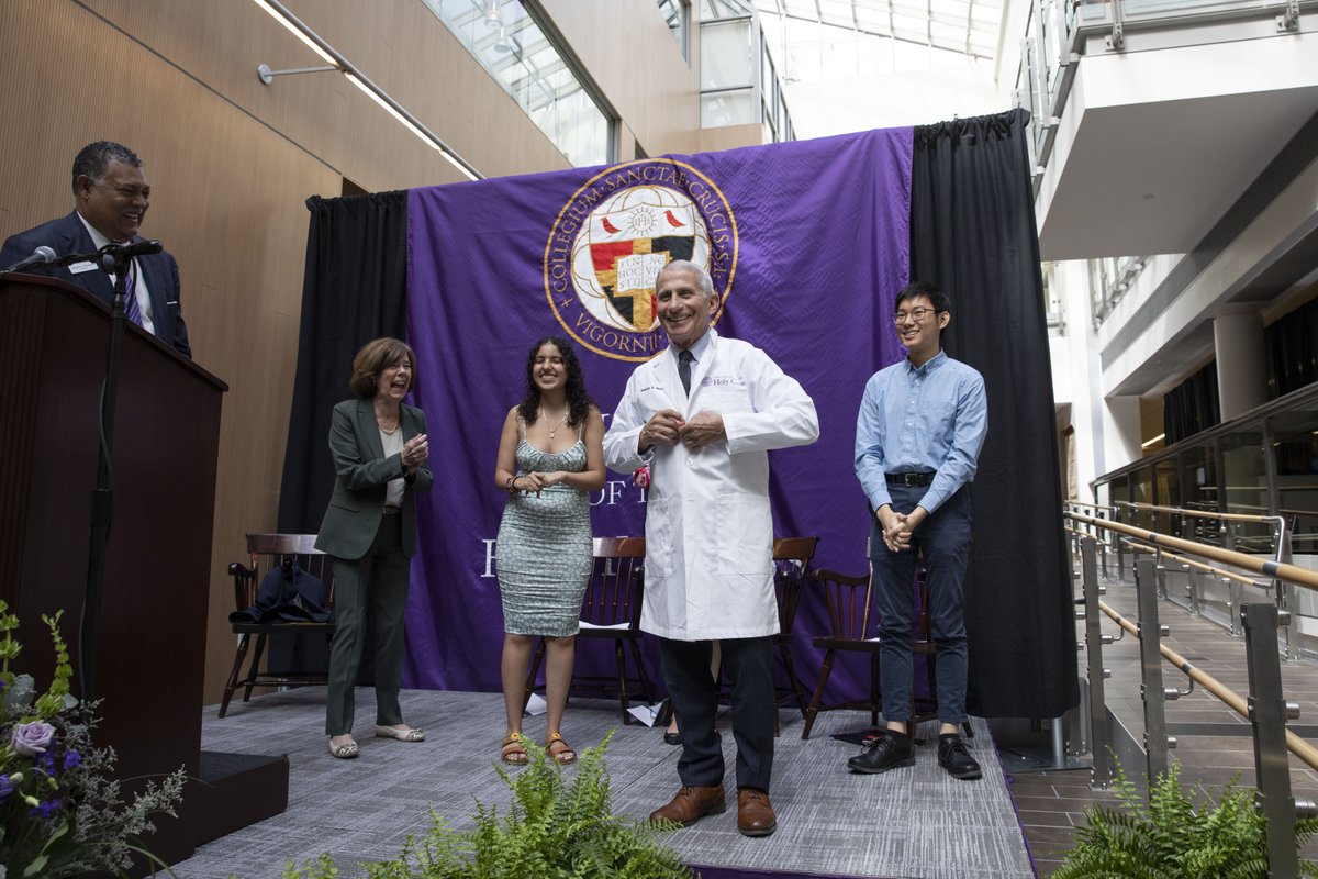 holy_cross's tweet photo. We were so proud this morning to dedicate the Anthony S. Fauci Integrated Science Complex, honoring Dr. Fauci for his years of public service, 60 years after he graduated with a degree in classics. https://t.co/ivKjwMI4nW