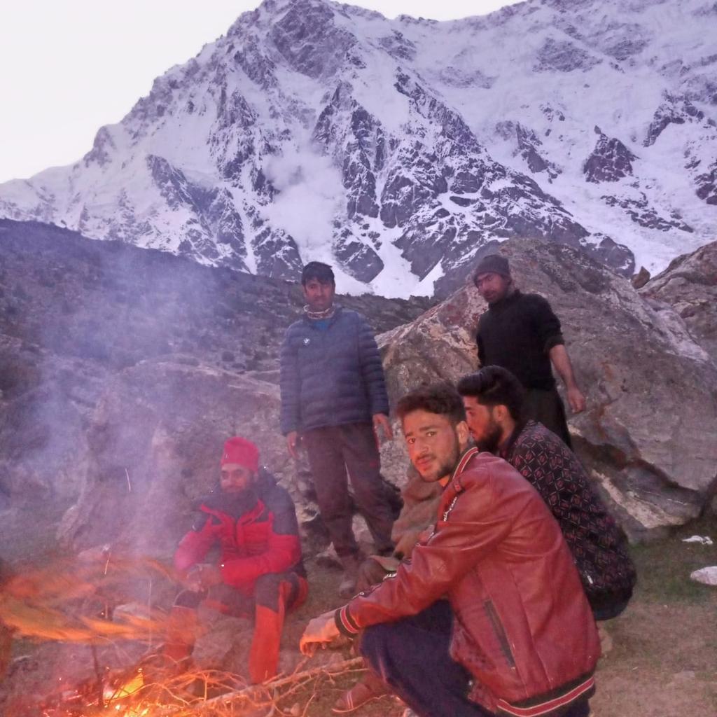 Losthorizontrek's tweet photo. The Night's under the Nanga Parbat! https://t.co/KF99Kmbqry