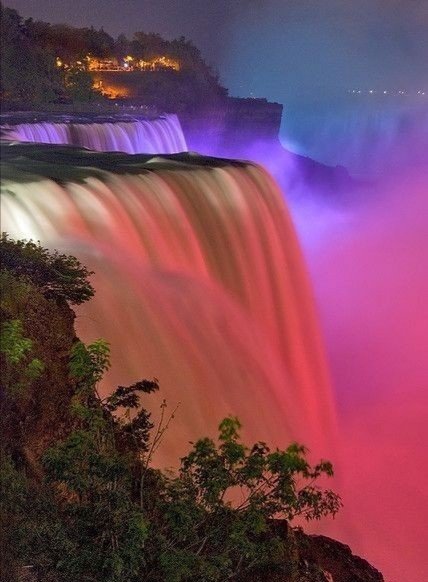gauthie74757302's tweet photo. Sunset over Niagara Falls, Canada 🇨🇦❤️💜💚 https://t.co/KhF8VY8ZlG