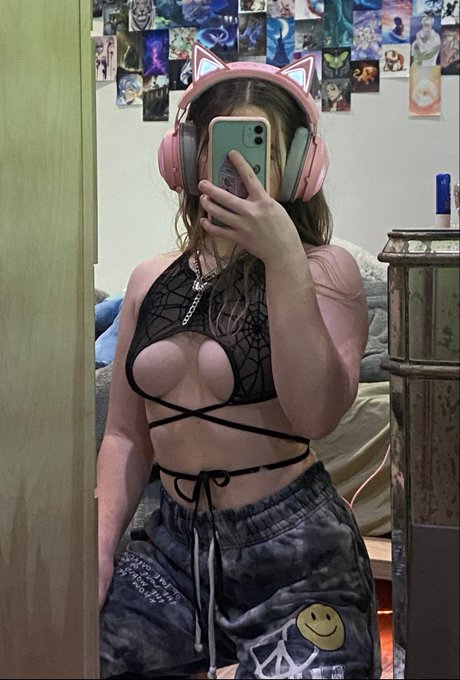 lemme be your gamer girl <33 #nsfwtwt #nsfwtwtﾟ https://t.co/SdZYl2bTa2<a href="/tag/nsfwtwt%EF%BE%9F"class="tags">#nsfwtwtﾟ</a>