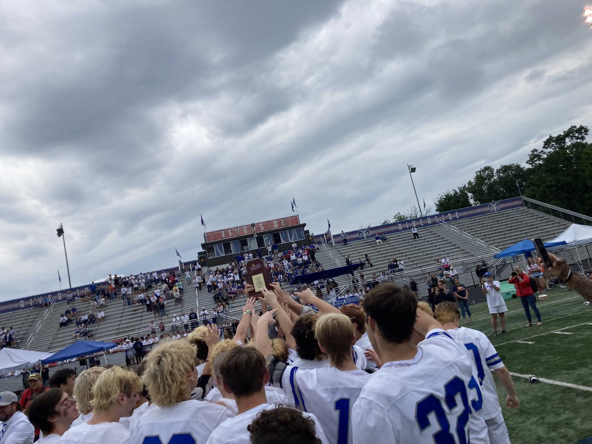 RVHSLacrosse's tweet photo. 2022 VHSL Class 5 State Champions 🏆

#Integrity #Toughness #Accountability 

#allin 🐏🥍🇺🇸 

📷:@SuhaBoswell https://t.co/x1CVHbULd3