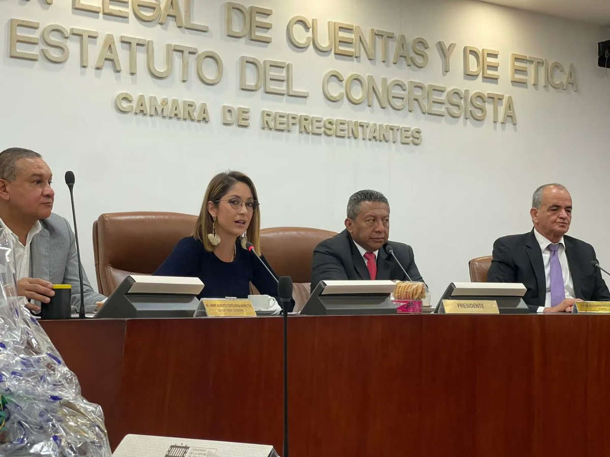ComLegalCuentas's tweet photo. Llevamos a cabo nuestra última sesión en la Comisión Legal de Cuentas. https://t.co/MIP0MGOtyX