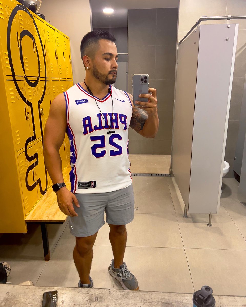 Davidglopez_'s tweet photo. Enamórate del proceso 😍
•
•
#chestworkout #FitnessGoals #gymgay #Onlyfanslatinoamerica https://t.co/ivUHhc9WCU