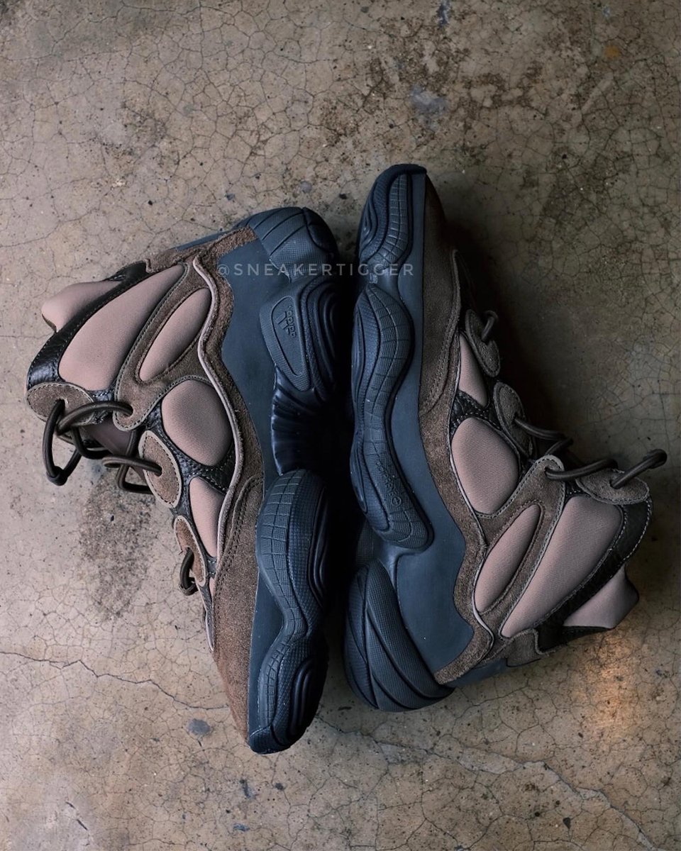 houseofheat's tweet photo. New YEEZY 500 Highs on the way 👀

MORE HERE: https://t.co/HlUjDmA3vP https://t.co/oFDahc2KFq